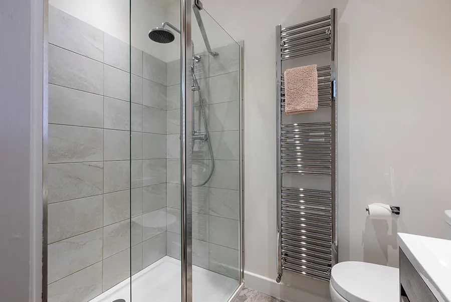 Old Cart House Bathroom 1