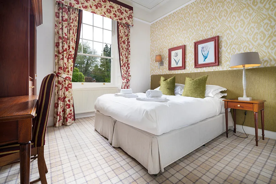 The Georgian Lakehouse Bedroom 5 (1)