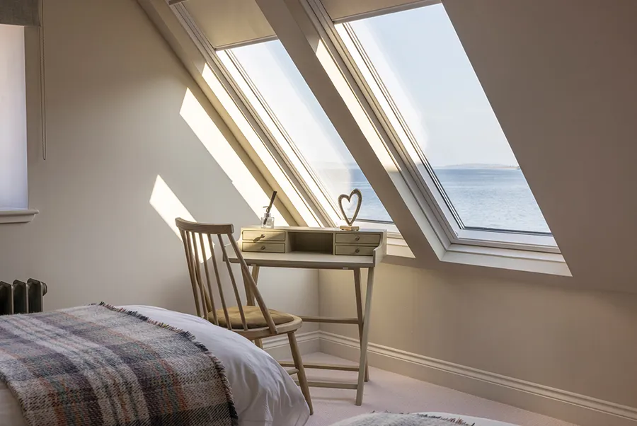 Kyleview Manor Aztec Camera Bedroom 2