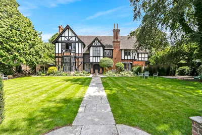 Tudor Grange Gardens 2