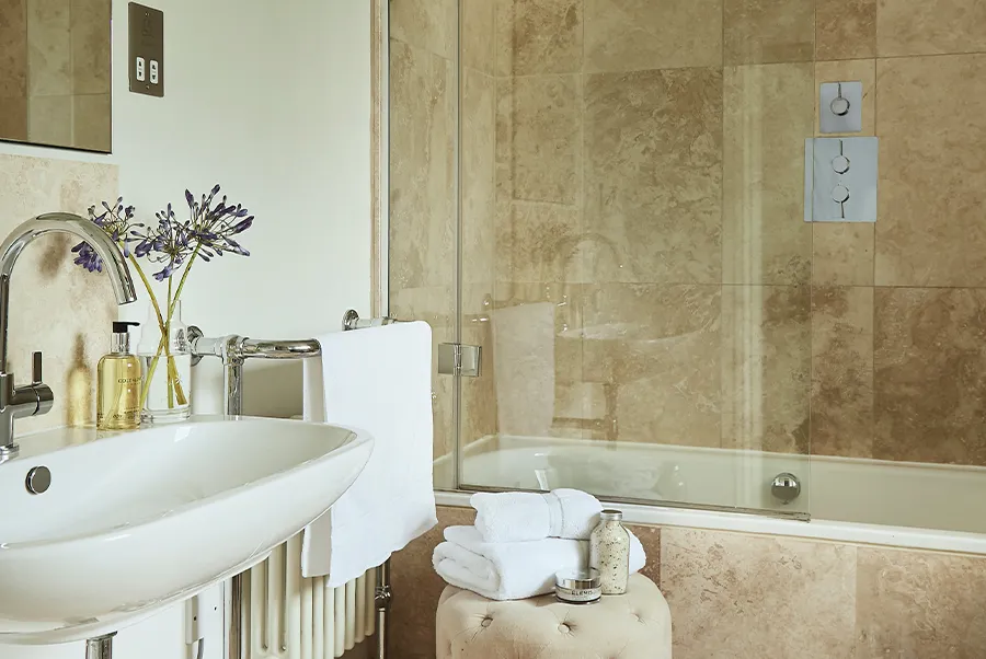 Pen Afon Bedroom 3 Ensuite