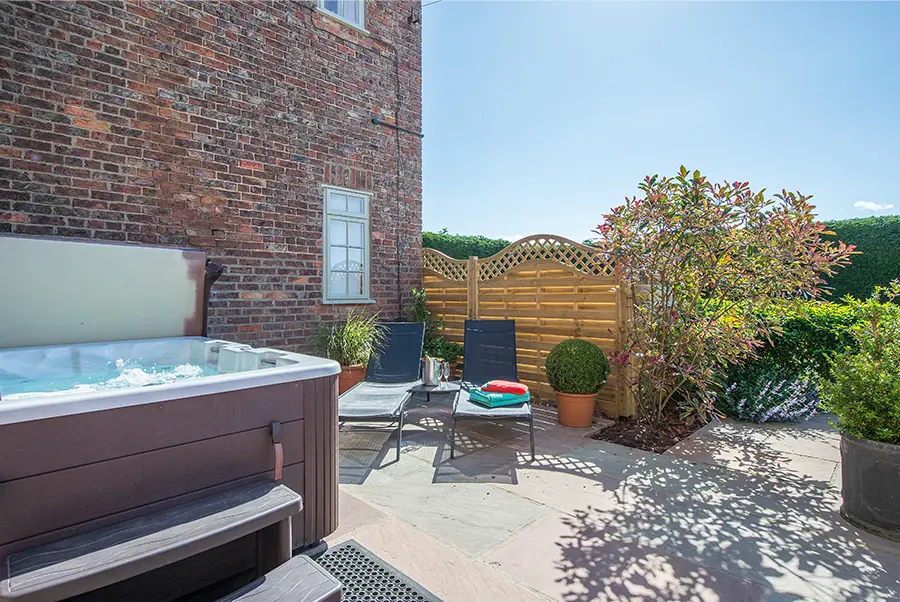 Courtyard Granary Hot Tubs 2