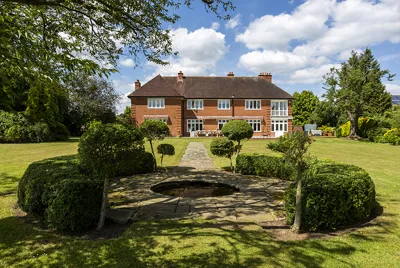 Malvern Lakehouse Exterior 2