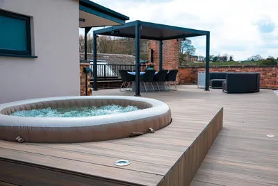 Wallis House Hot Tub