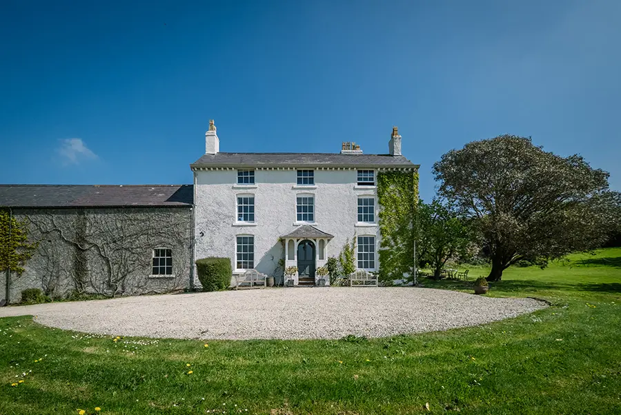 Brynglas Manor Exterior 2