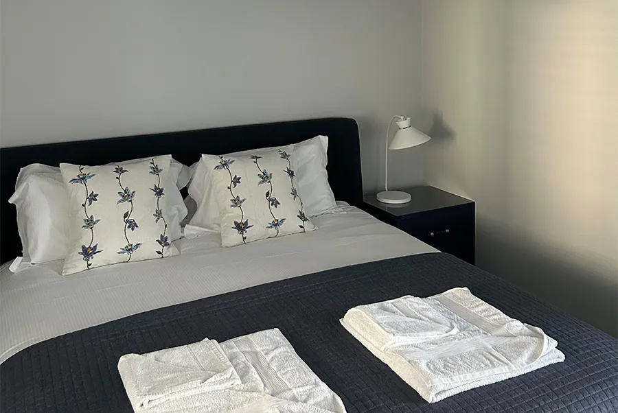 Alvington Lodge Bothy Bedroom 2.1