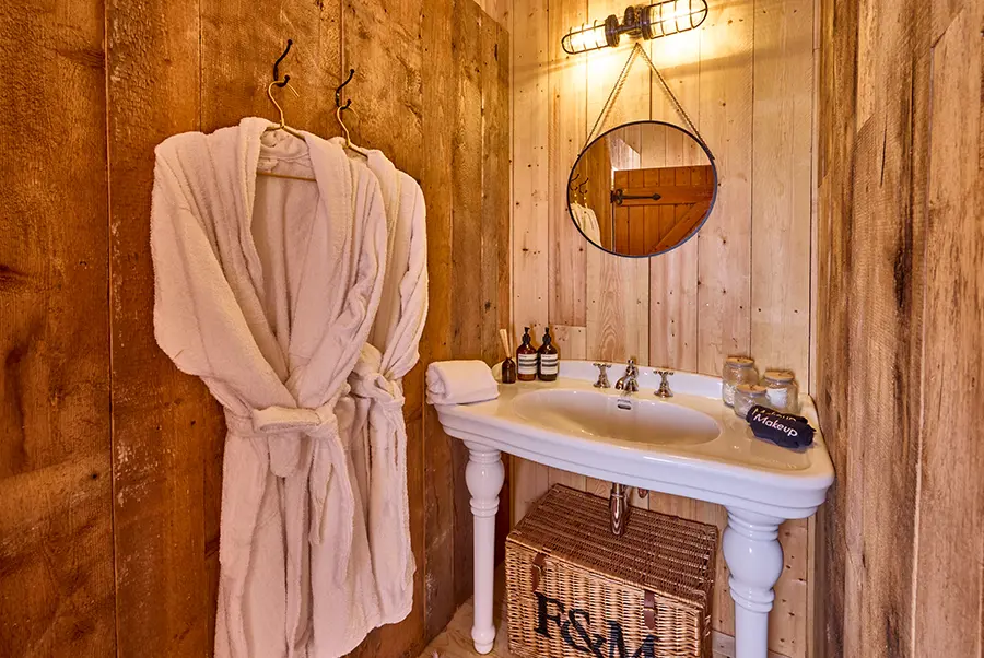 Dornywell Cottage Annex Bathroom