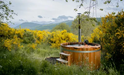 Blog 655 X 397 Hot Tub