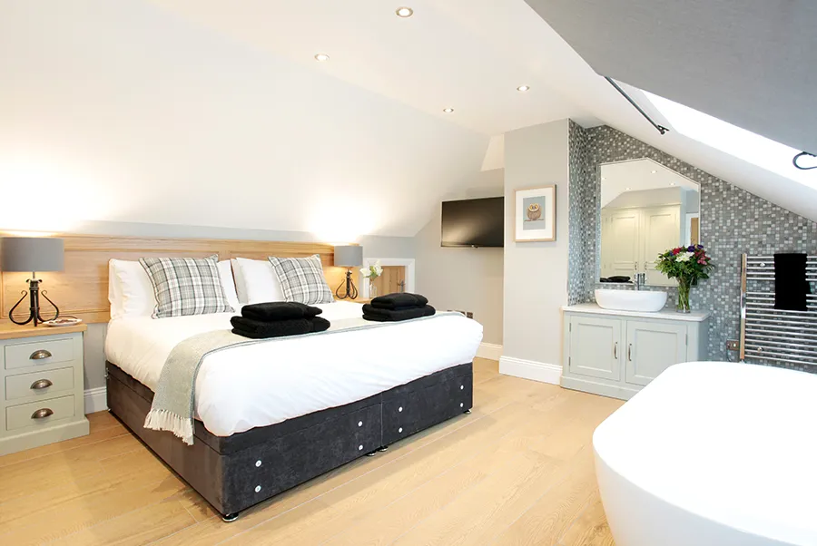 Royd Moor Manor Cow Parsley Bedroom 1