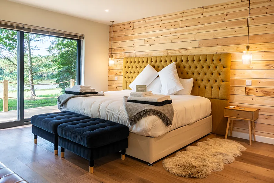 Water's Edge Cabin Bedroom