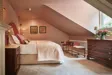 Ty Bryn Bedroom Blodau 1