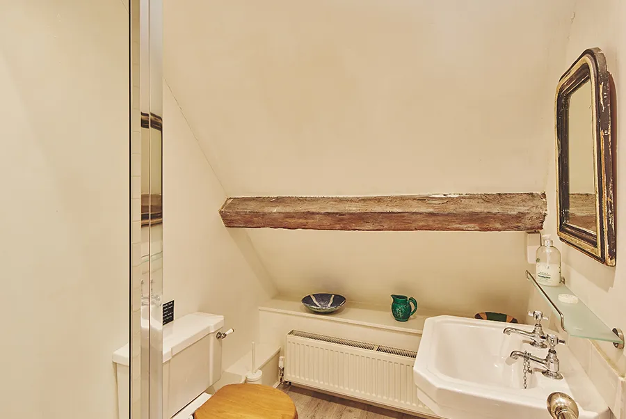 Rose Beech Cottage Shower Room