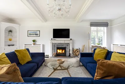 Malvern Lakehouse Main Living Room 2