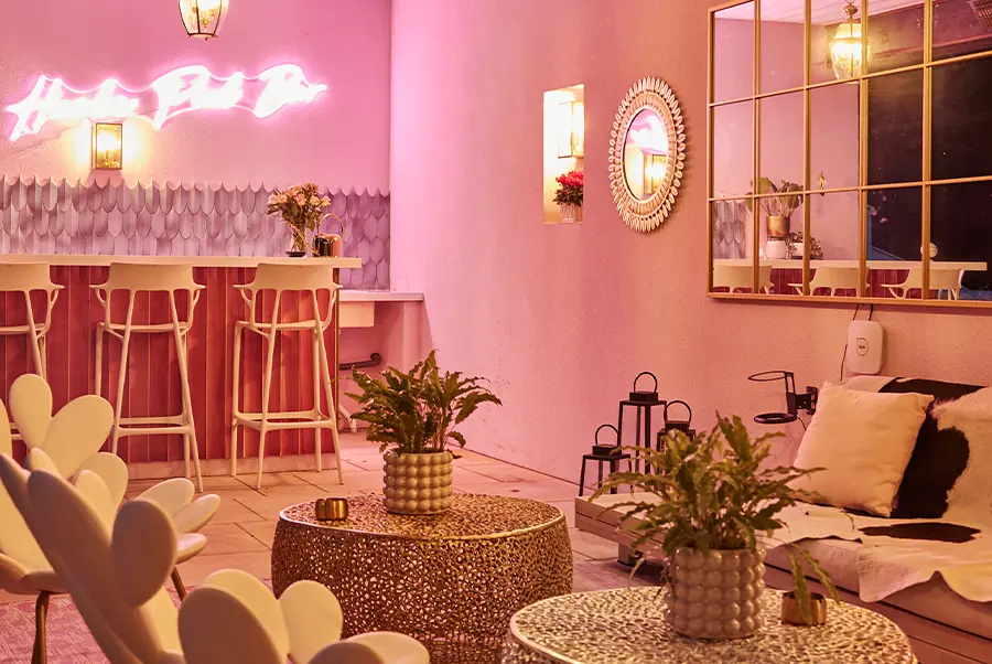 La Cachette Pool Bar 1