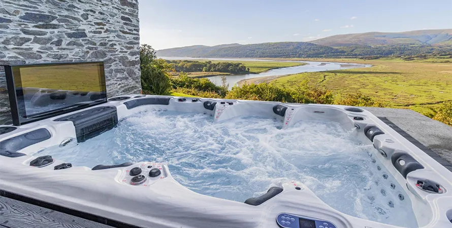 Pengarth Castle Hot Tub