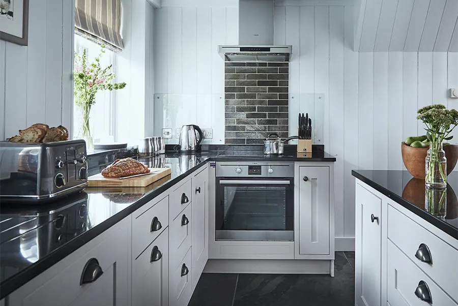 Pen Afon Coach House Kitchen 2