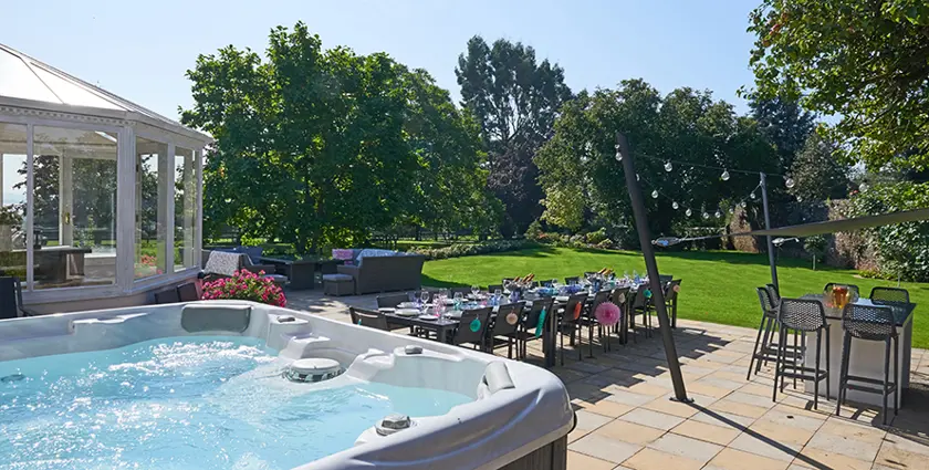 Alvington Lodge Hot Tub