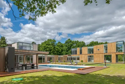 Palmer Oaks Exterior 1