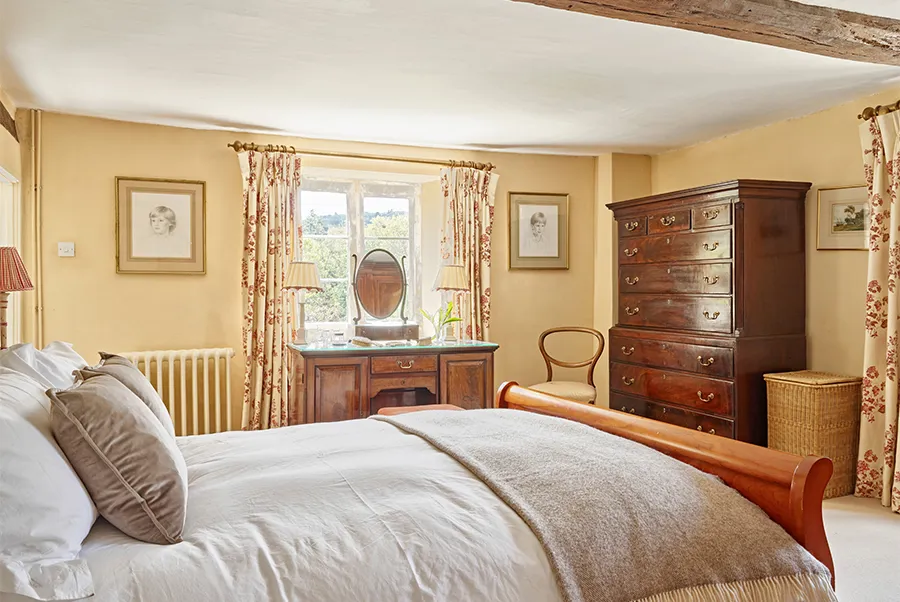 Rose Beech Cottage Bedroom 1.2