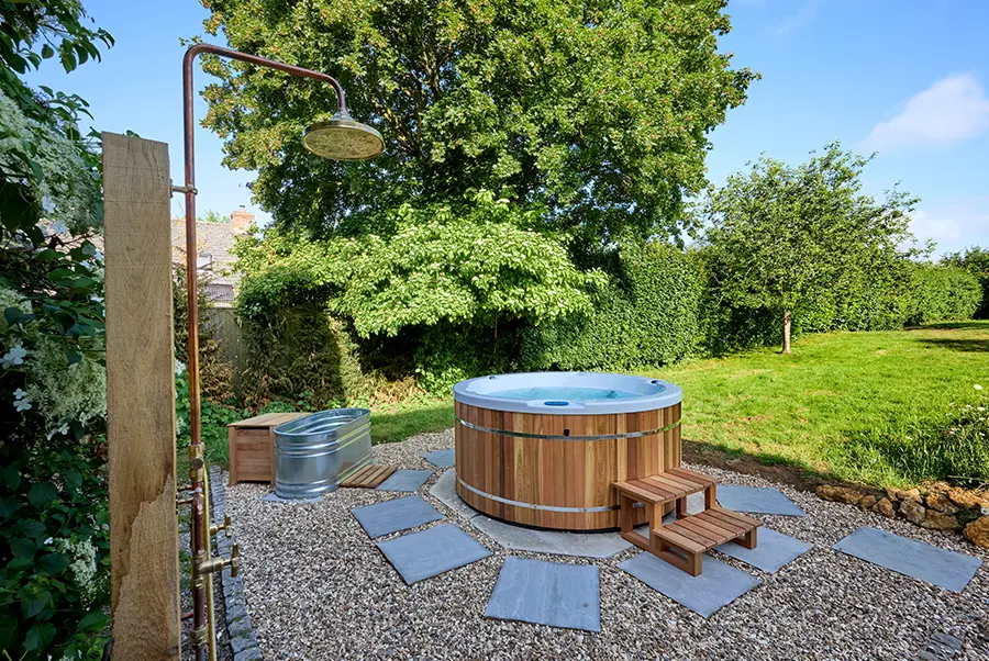Dornywell Cottage Hot Tub & Plunge Pool 3