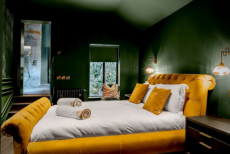 La Cachette Green Bedroom
