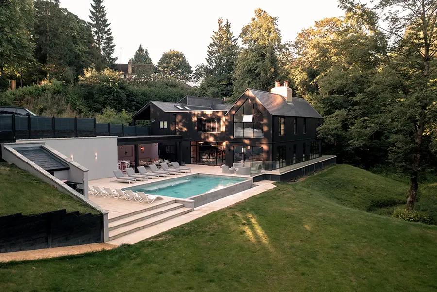 La Cachette Exterior 3