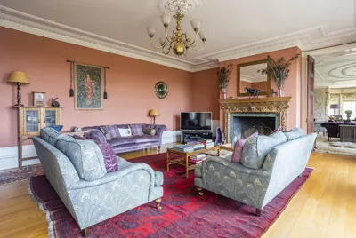 Colnebrook Hall Snug 1