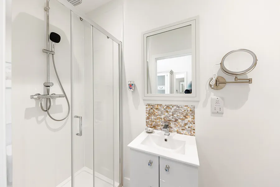 Sea Dragon Urchin Bathroom