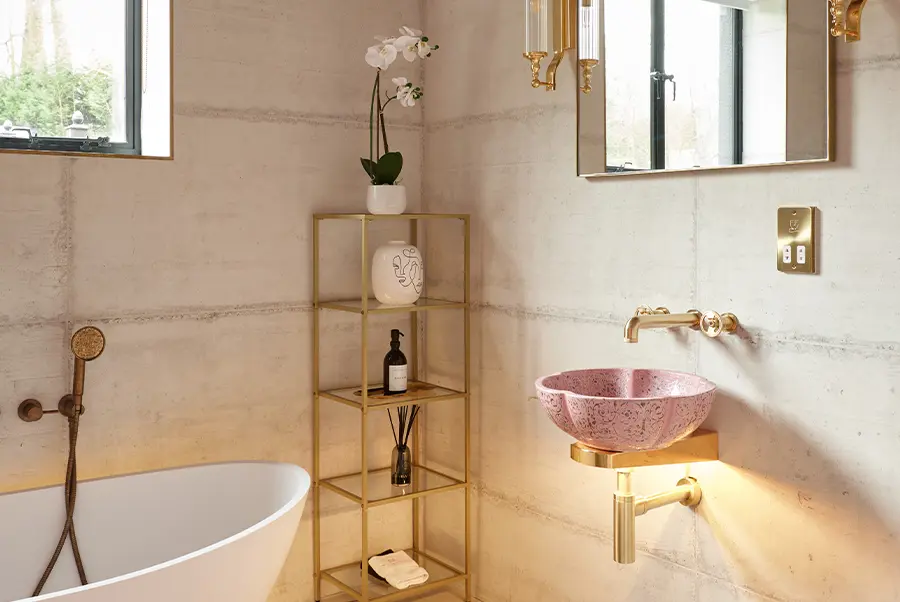 La Cachette Pink Bathroom