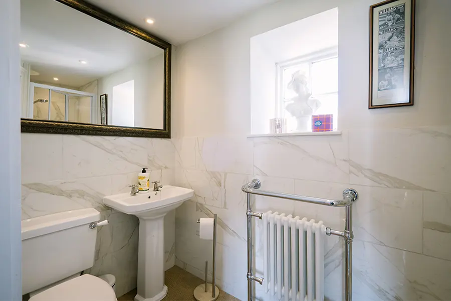 Brynglas Manor Bathroom