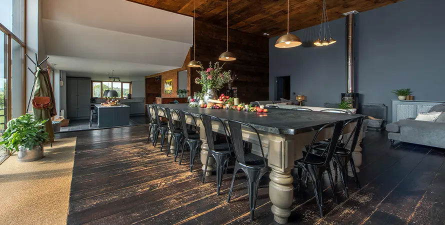Apple Cabin Dining Area