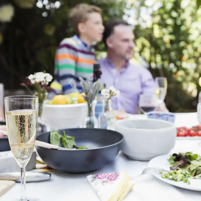 Big Houses To Rent Eating Outdoors Mobile