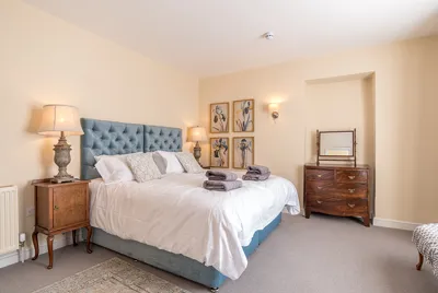 Galpin Manor Bedroom Xxx