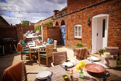 Rippon Hall Courtyard 2