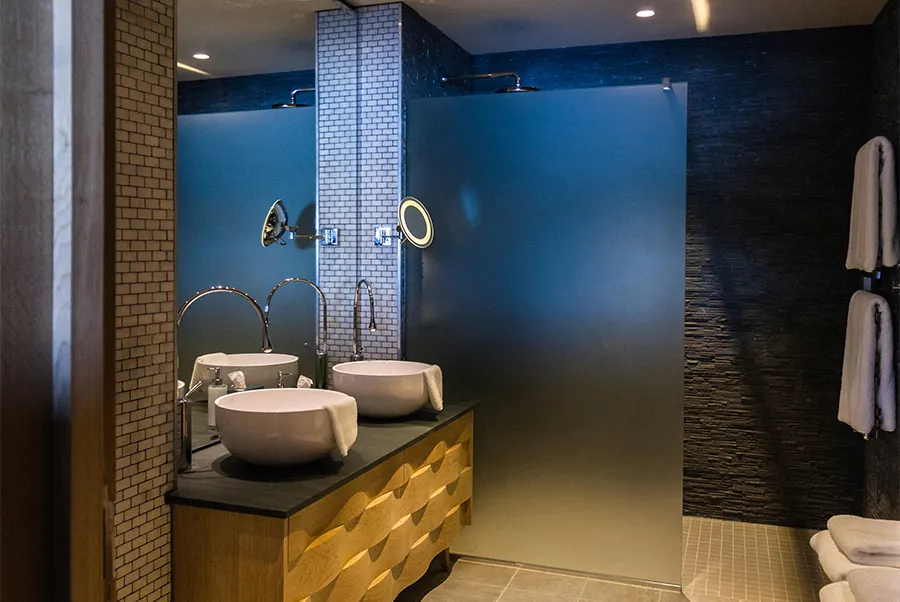 Lake Windermere House Master Ensuite