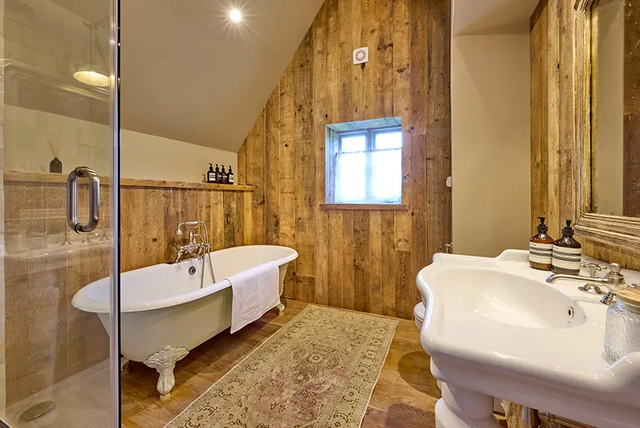 Dornywell Cottage Bathroom 3