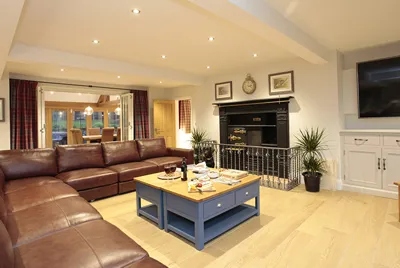 Royd Moor Manor Kitchen Lounging Area