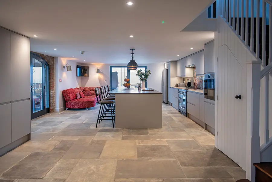 Highvale Barn Kitchen 1