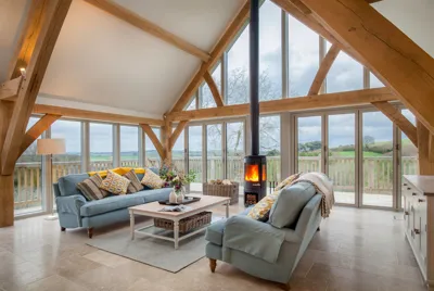 Hillview Retreat Living Space2