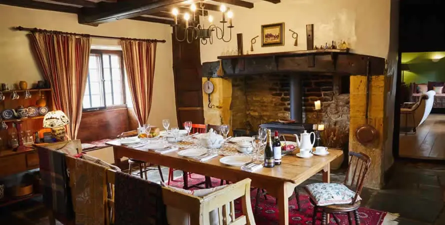 Honeystone Manor Dining Table